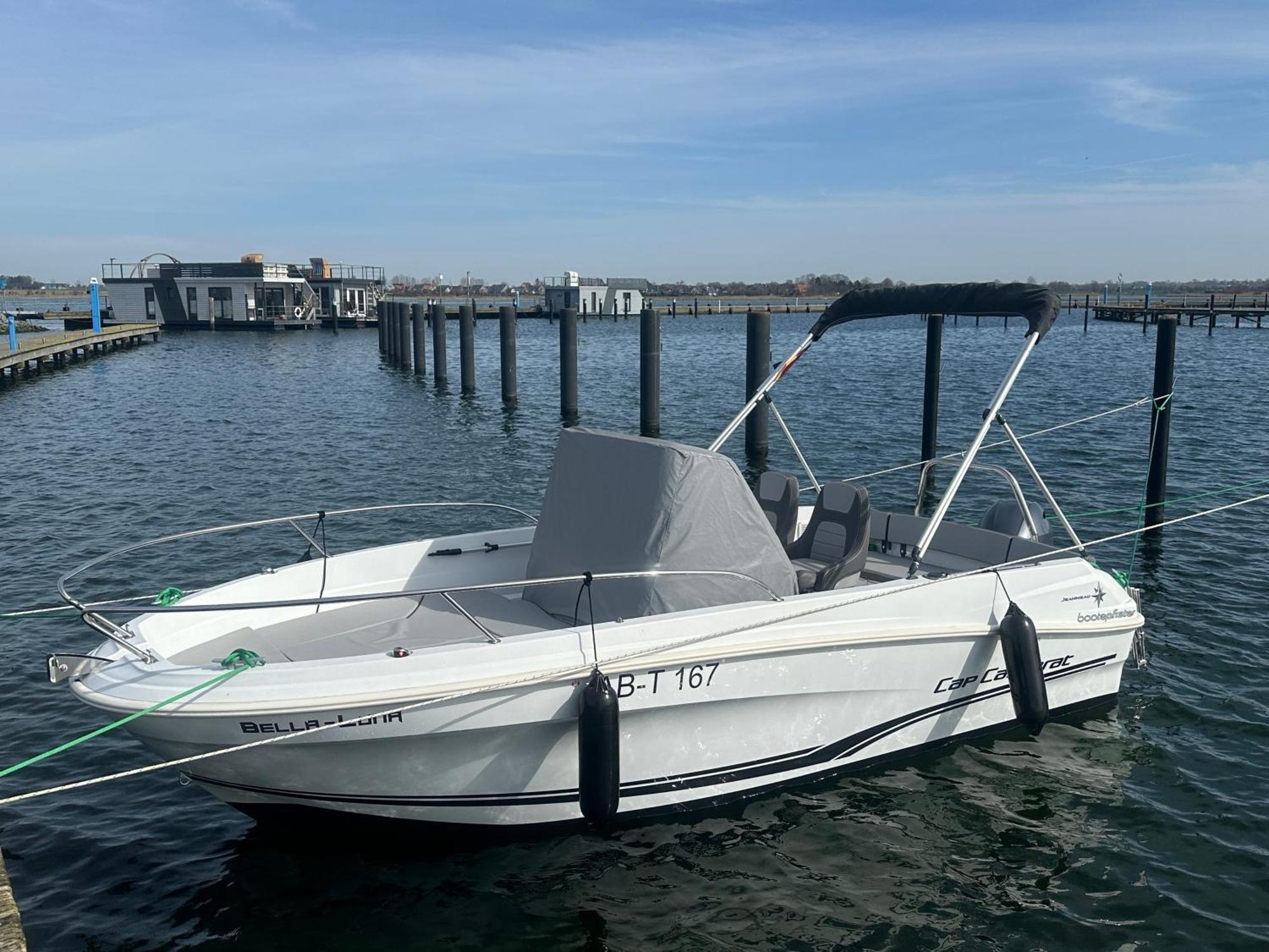 מלון פהמארן Hausboot Bali מראה חיצוני תמונה